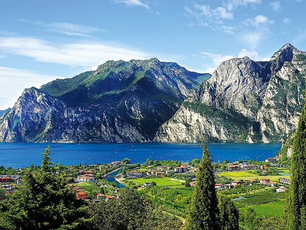 Riva del Garda – Frühling am Gardasee Image